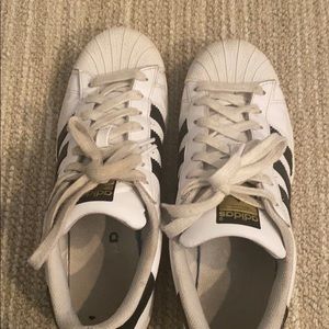 Adidas superstar sneakers Size 8 1/2